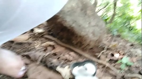 There is a different fun in peeing among the bushes in the forest. and removing pussy hair